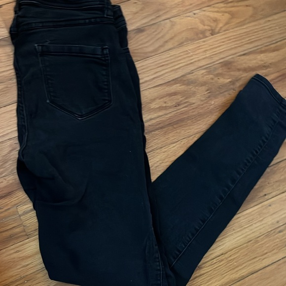 Black skinny jeans! - Picture 2 of 3